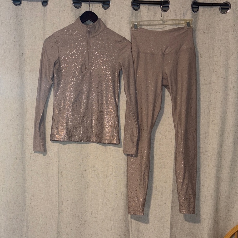 Yogalicious Shimmer Leggings & Zip Top - Dusty Rose